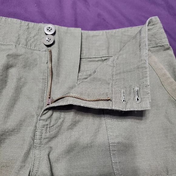 🔥 Liz Wear By Liz Claiborne Cargo Capris 6 - Picture 7 of 9